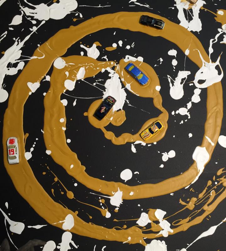 Image principale Armand et Alexis Vaillancourt. Course infernale, 1998. Acrylique sur toile et petites voitures. 173 x 173 cm
