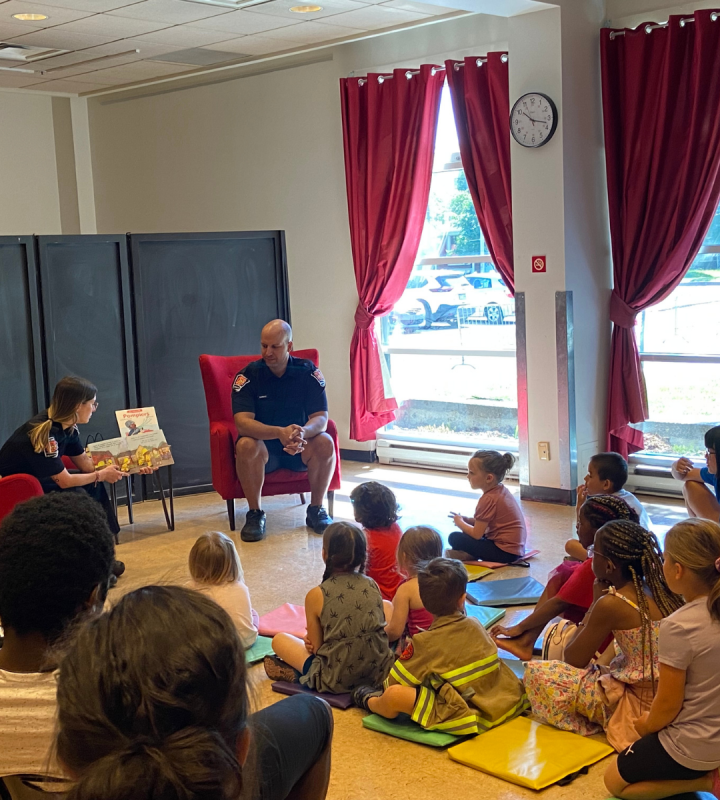 Heure du conte des pompiers