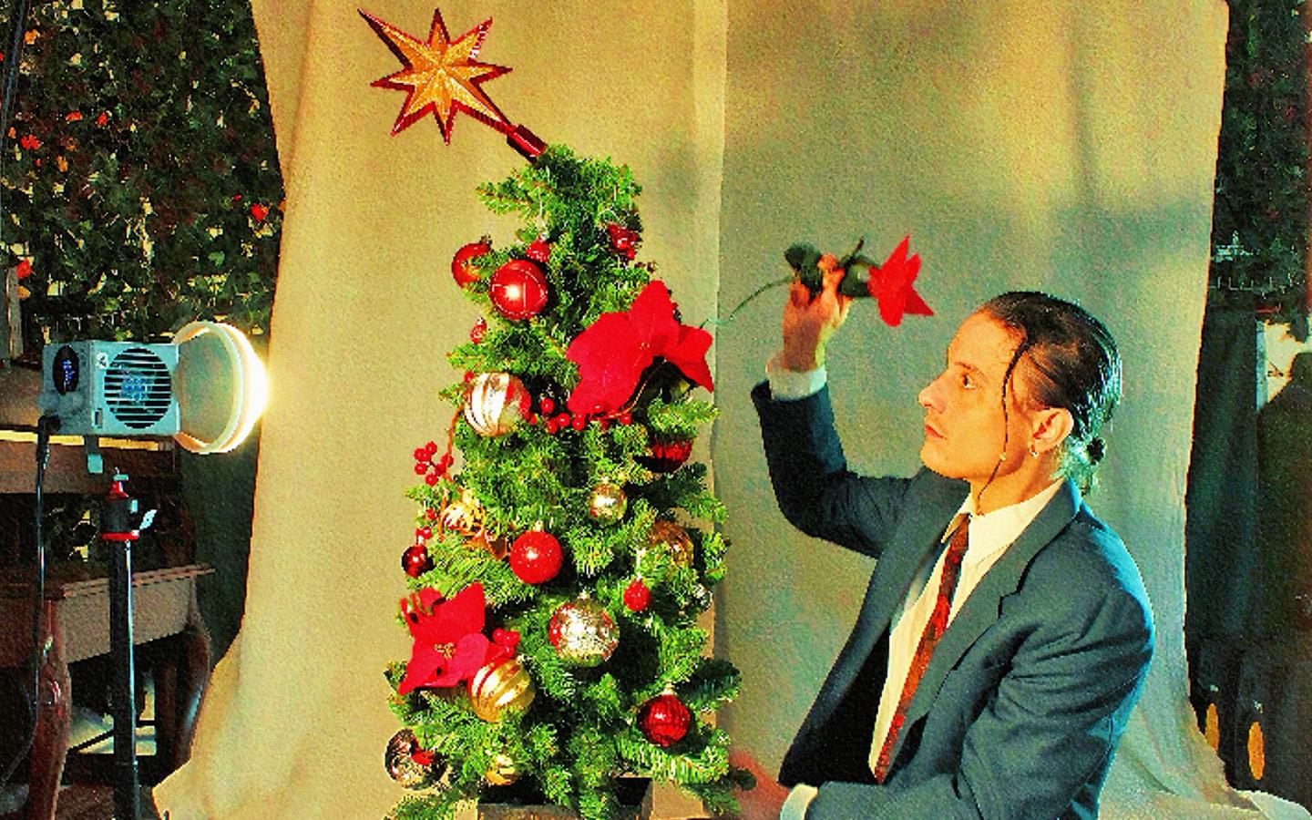 Elliot Maginot - Vignette