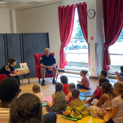 Heure du conte des pompiers