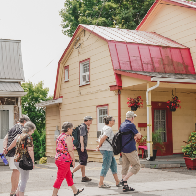 Voyage au coeur du petit village